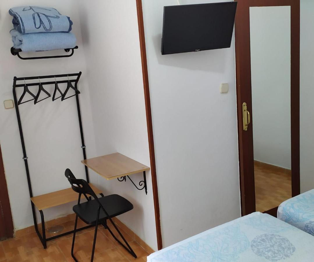 Hostal Miami Мадрид Екстериор снимка